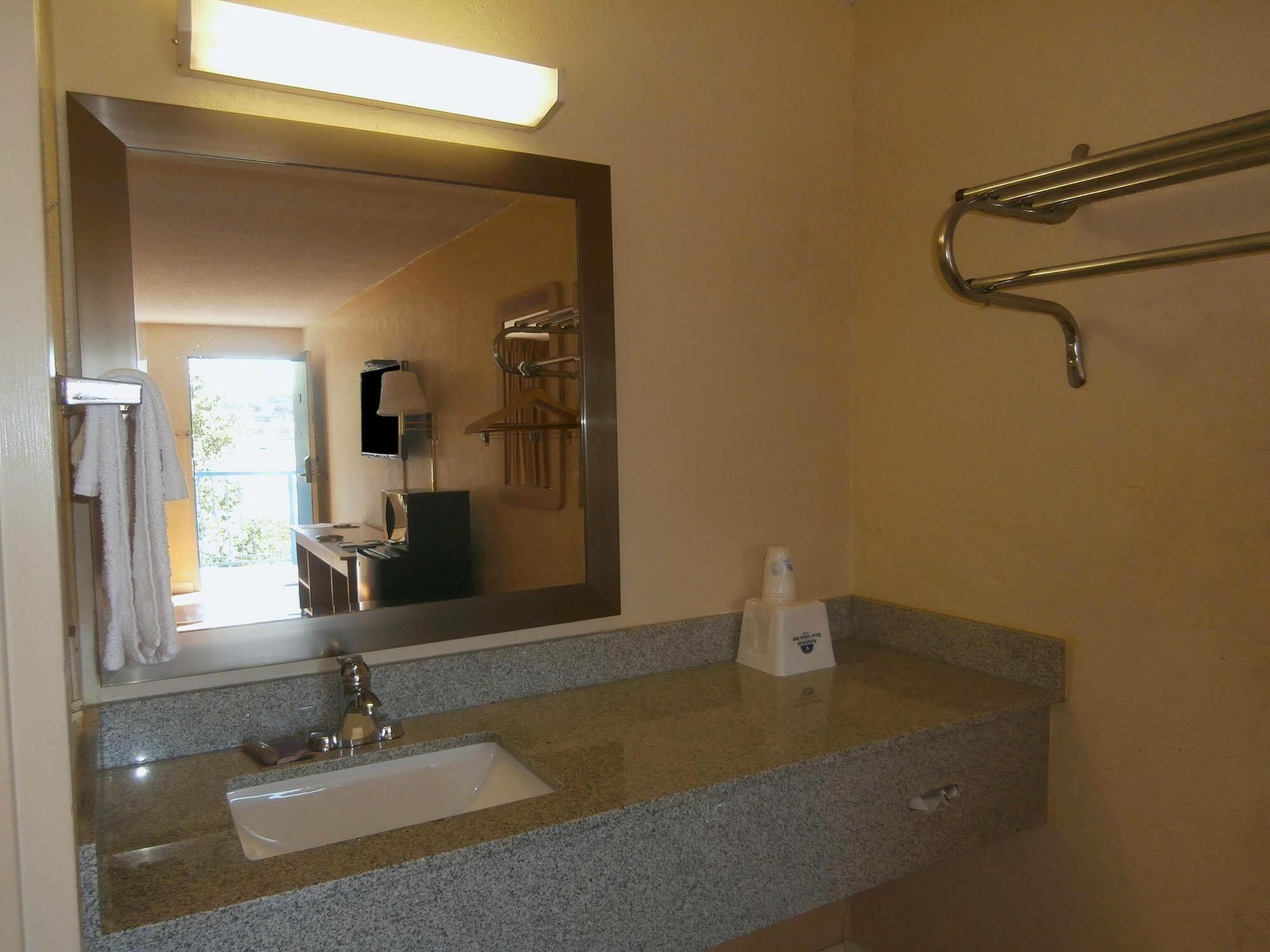 Americas Best Value Inn Tucker Extérieur photo